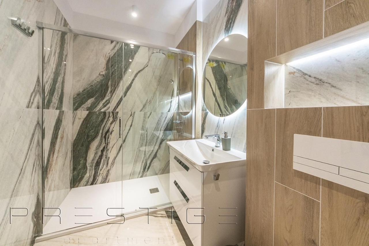 Prestige Apartments Modern Tower Гдиня Екстериор снимка