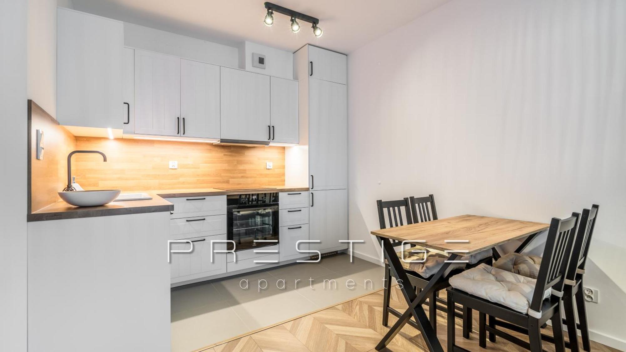 Prestige Apartments Modern Tower Гдиня Екстериор снимка
